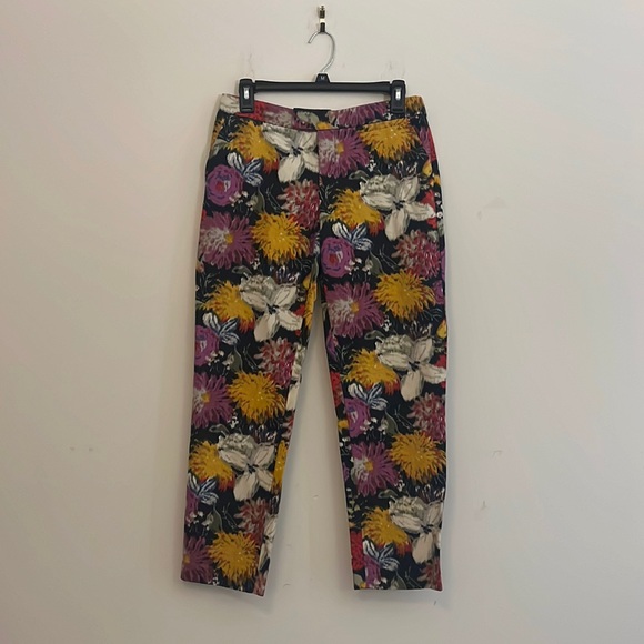 Anthropologie Pants - Anthropologie Elevenses Cotton Floral Capri Cropped Pants Size 2